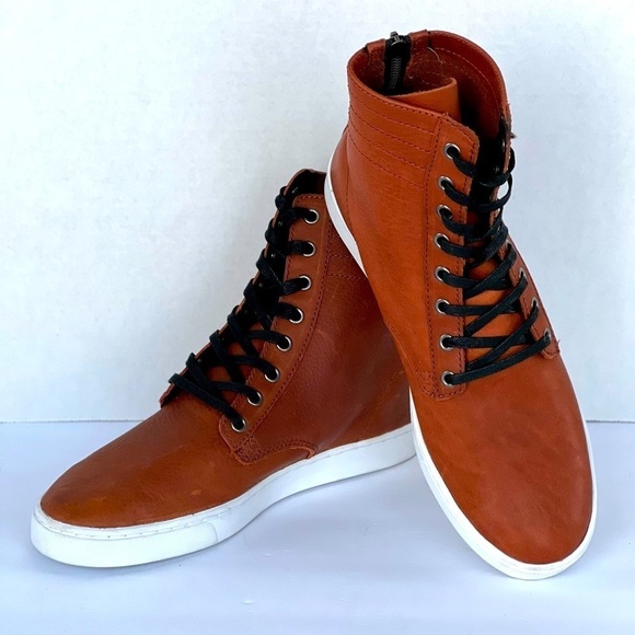 KR3W Other - KR3W Franklin Brown Tumbled Chukka Boots